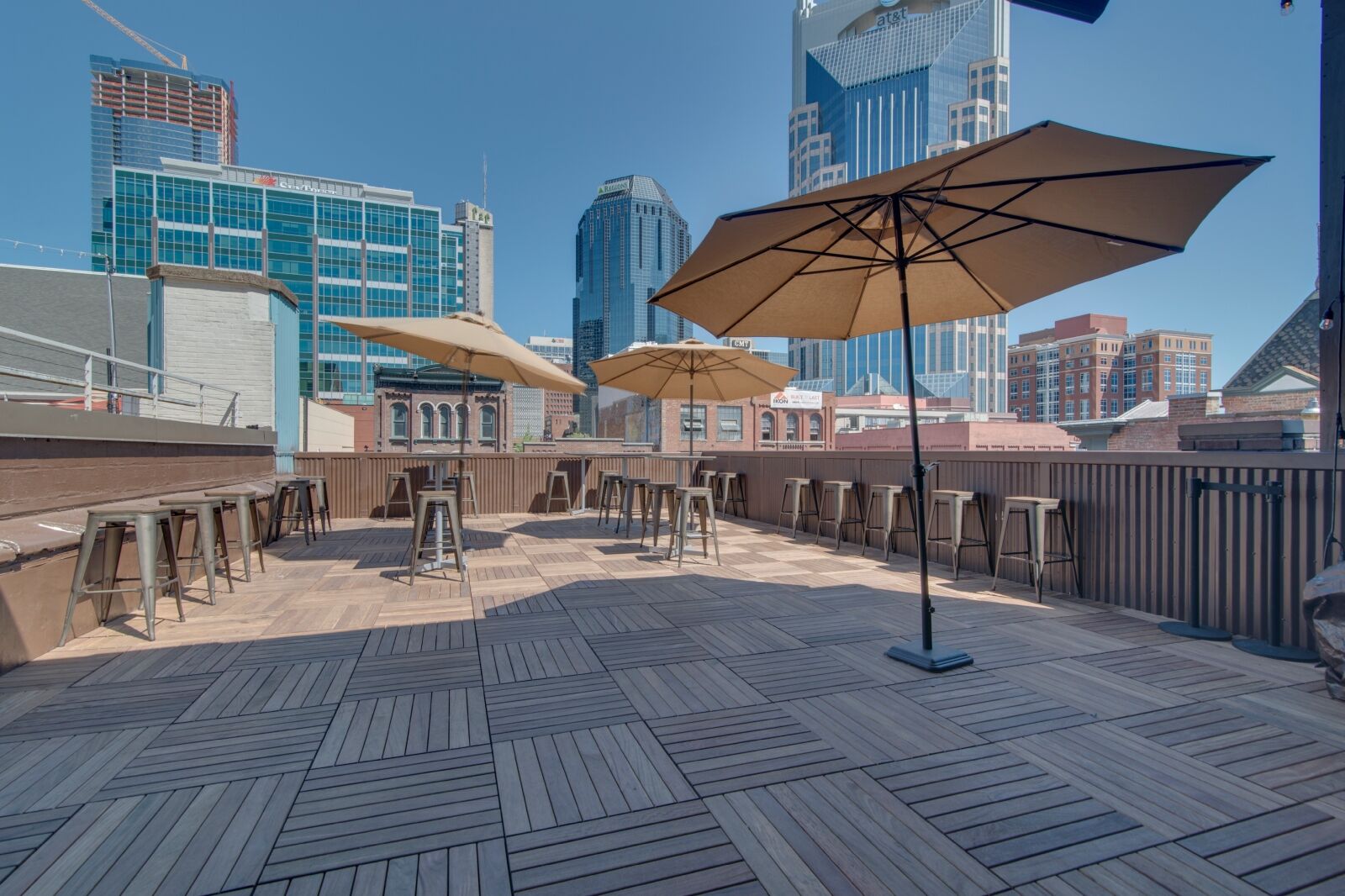 Nashville rooftop bar Nudie’s Honky Tonk on sunny day 